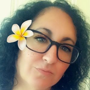 Meet your Posher, Yasnai